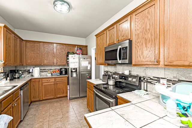 23592 Country Manor Ave, Denham Springs, LA 70726