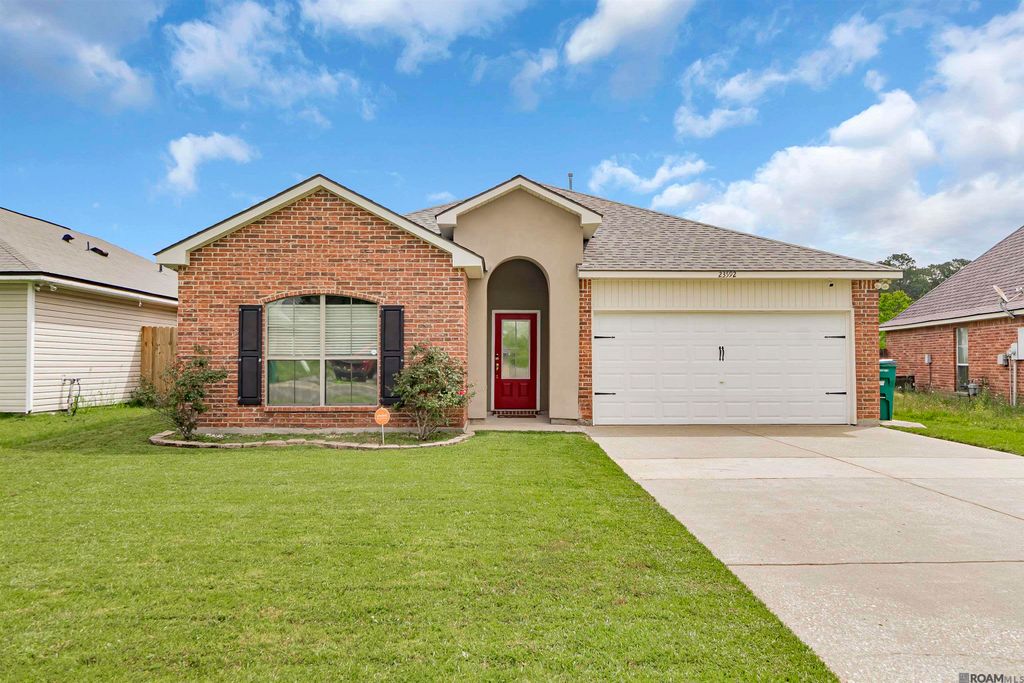23592 Country Manor Ave, Denham Springs, LA 70726