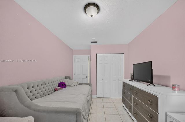 738 SW 7th Ter, Florida City, FL 33034