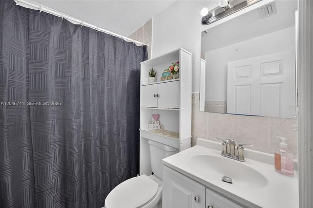 738 SW 7th Ter, Florida City, FL 33034