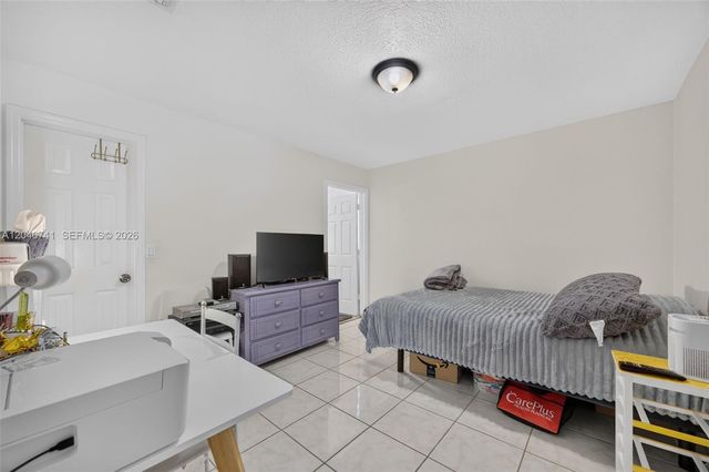 738 SW 7th Ter, Florida City, FL 33034