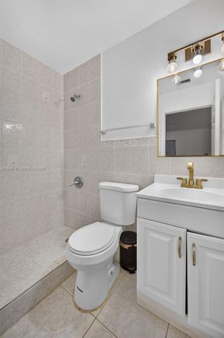 738 SW 7th Ter, Florida City, FL 33034