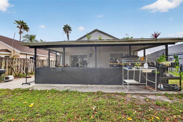 738 SW 7th Ter, Florida City, FL 33034