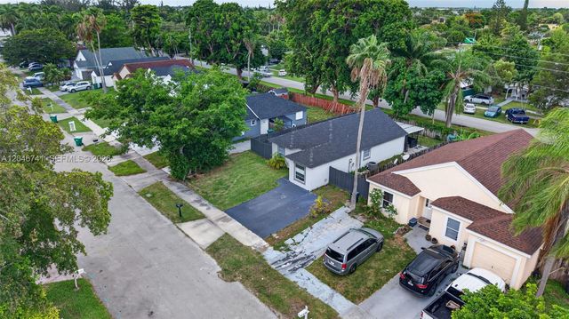 738 SW 7th Ter, Florida City, FL 33034
