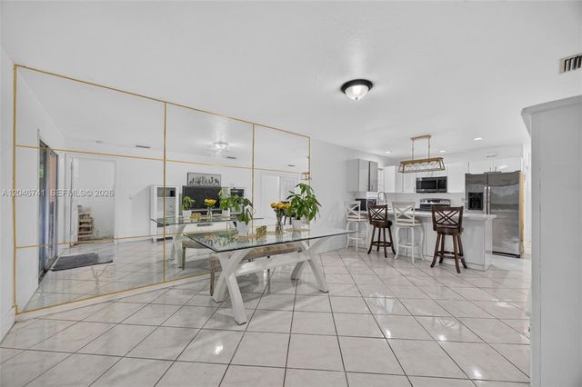 738 SW 7th Ter, Florida City, FL 33034