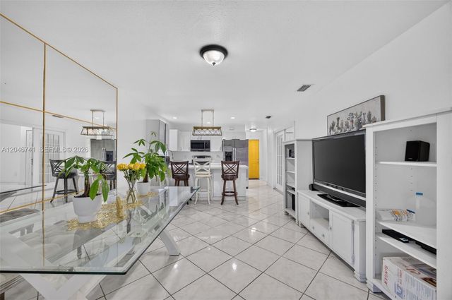 738 SW 7th Ter, Florida City, FL 33034