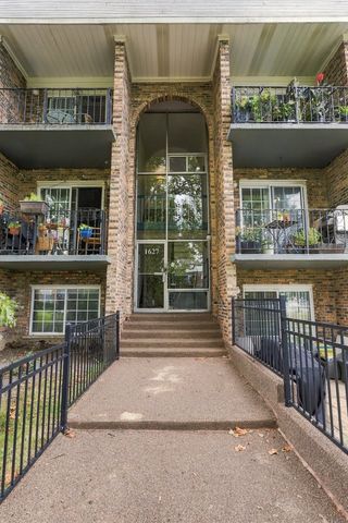 1627 N Windsor Drive 305, Arlington Heights, IL 60004