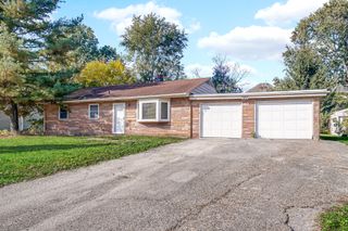 5720 S Madison Street, Hinsdale, IL 60521