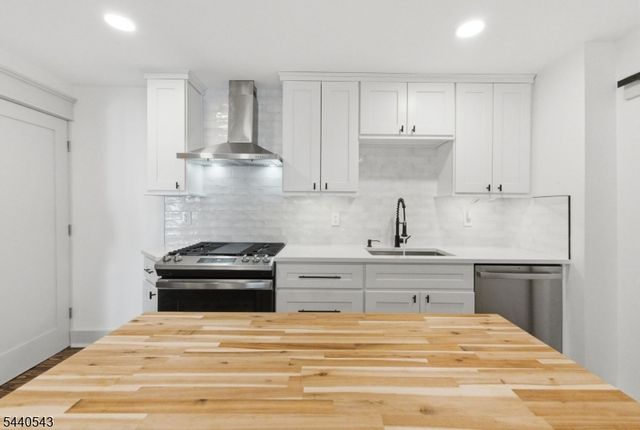 273 N Main St, Lambertville City, NJ 08530