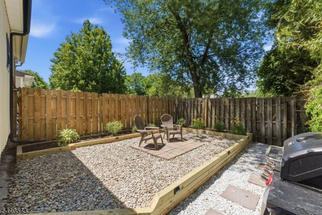 273 N Main St, Lambertville City, NJ 08530