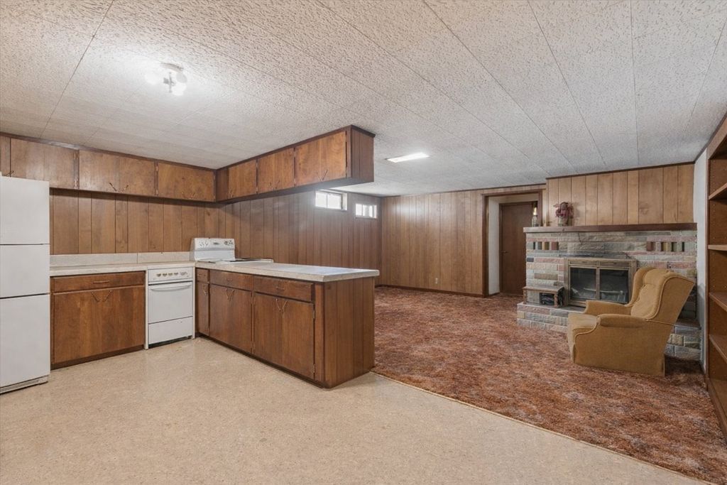 2260 E Lakeshore Drive, Whitefish, MT 59937 photo 28