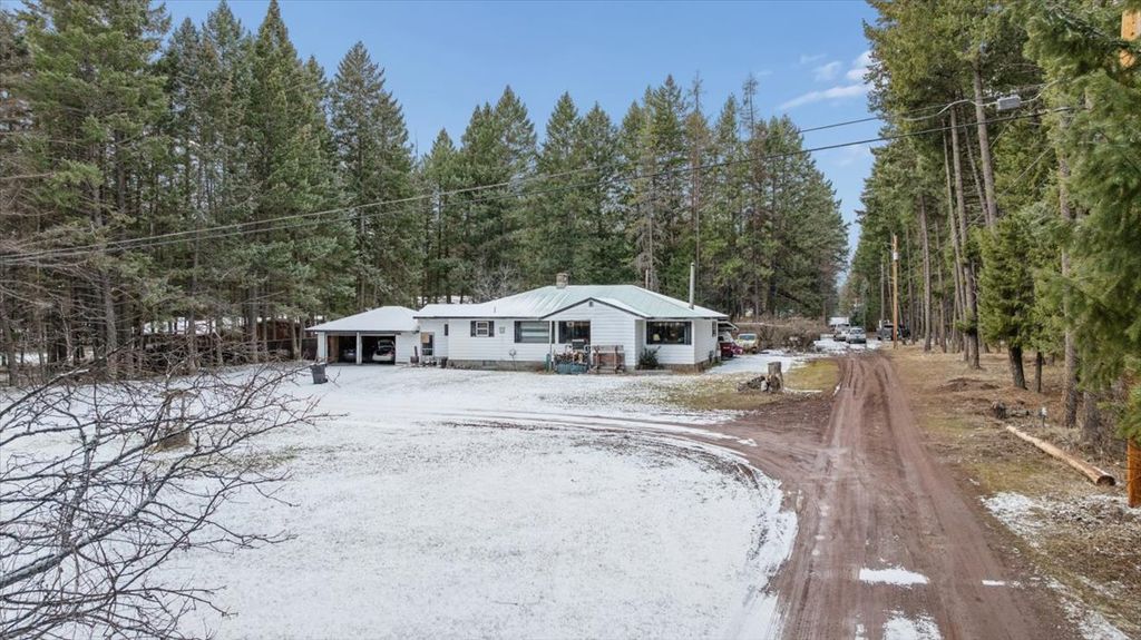 2260 E Lakeshore Drive, Whitefish, MT 59937 photo 3