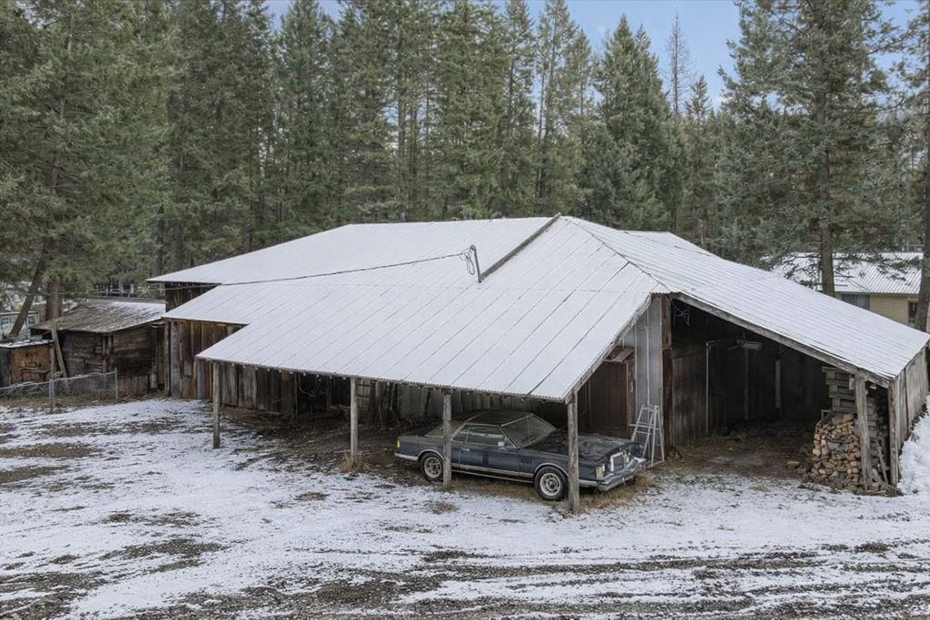 2260 E Lakeshore Drive, Whitefish, MT 59937 photo 31