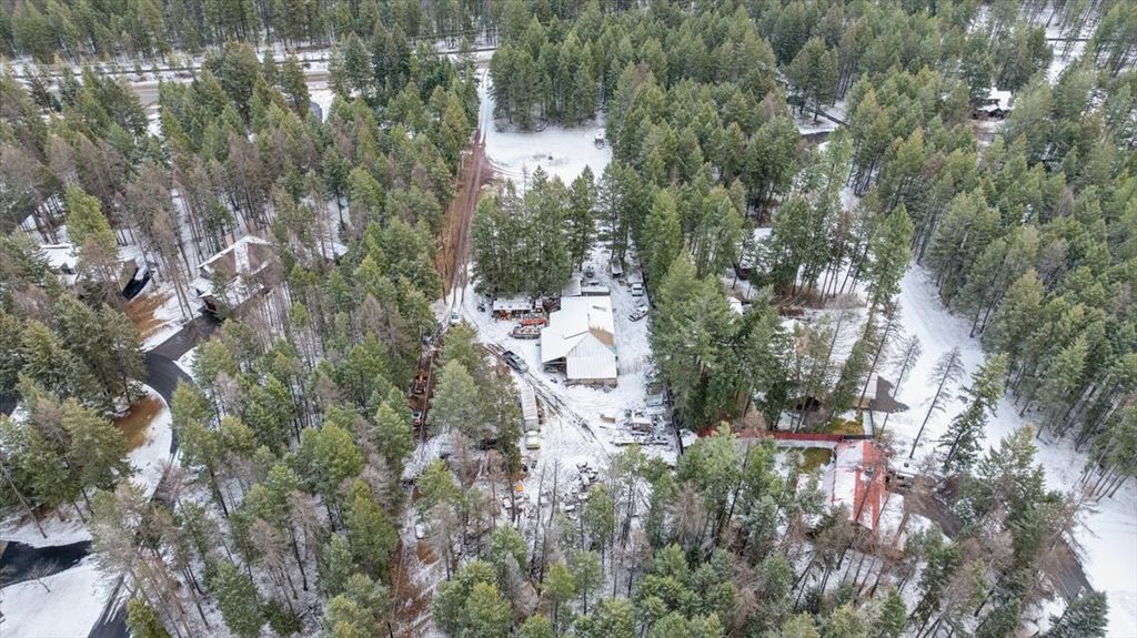 2260 E Lakeshore Drive, Whitefish, MT 59937 photo 37