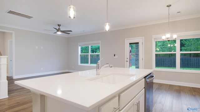 1900 Rae Court, Hartselle, AL 35640