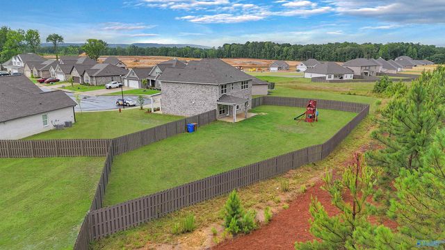 1900 Rae Court, Hartselle, AL 35640