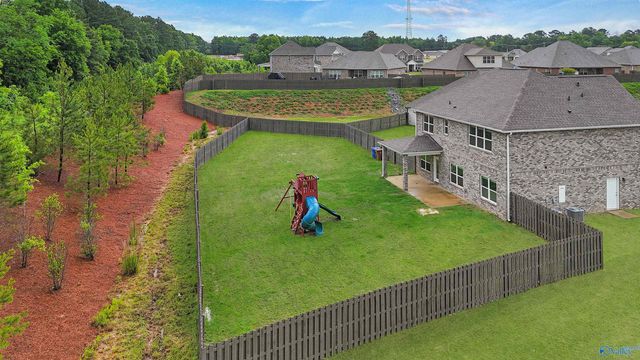 1900 Rae Court, Hartselle, AL 35640