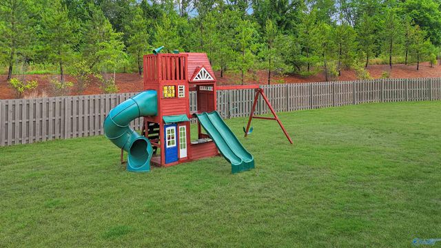 1900 Rae Court, Hartselle, AL 35640