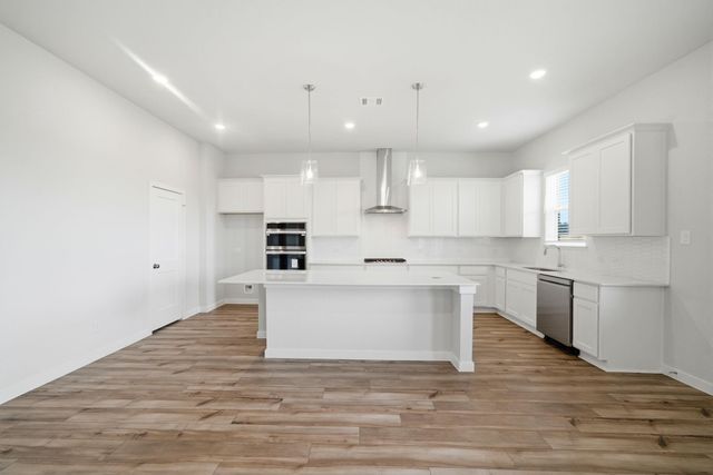 12119 Old Fashion Circle, Mont Belvieu, TX 77535