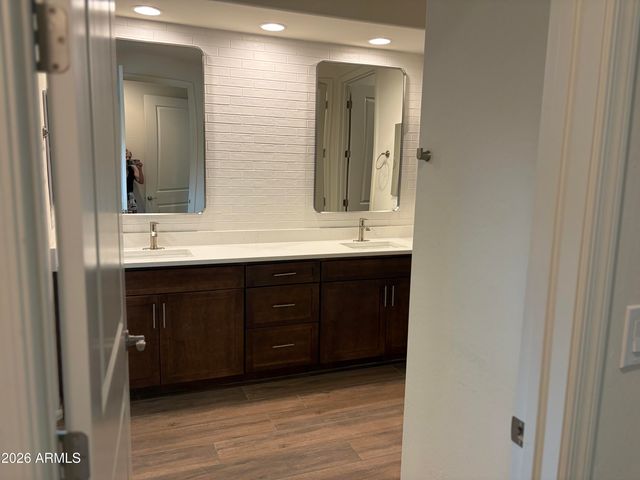 27022 W KERRY Lane, Buckeye, AZ 85396