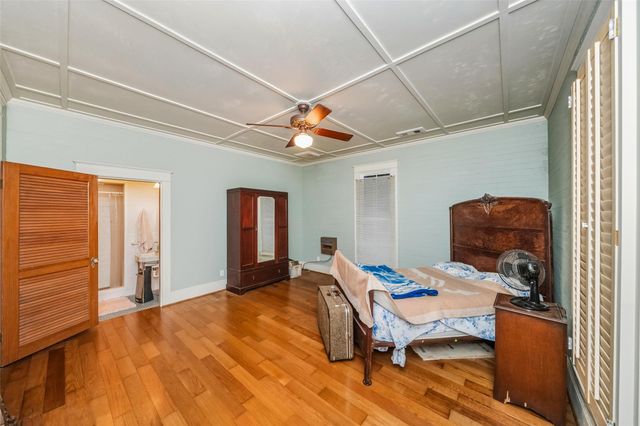 695 Wightman Street, Matagorda, TX 77457