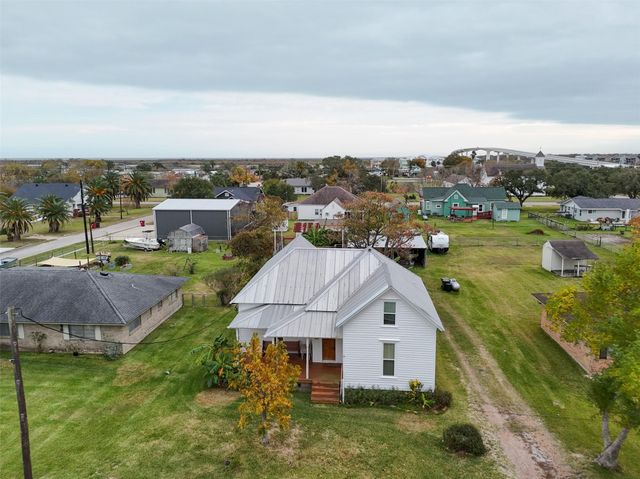 695 Wightman Street, Matagorda, TX 77457