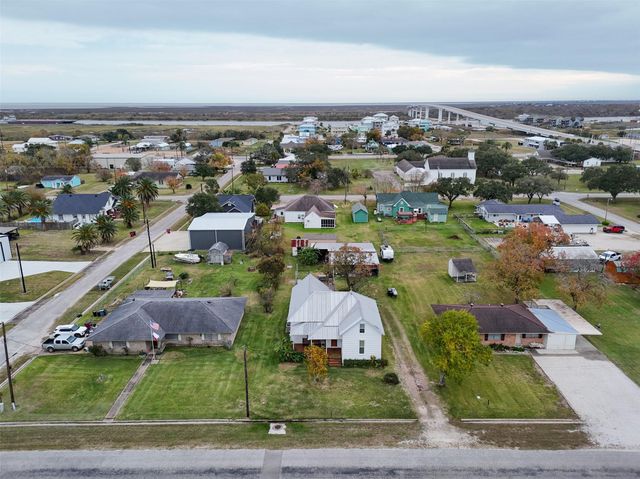 695 Wightman Street, Matagorda, TX 77457