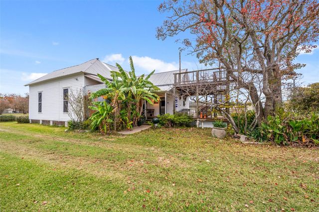 695 Wightman Street, Matagorda, TX 77457