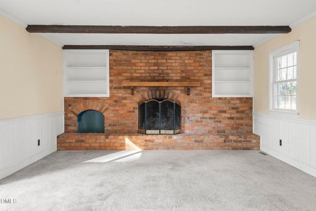 2400 Carbonton Road, Sanford, NC 27330