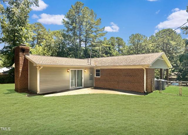 2400 Carbonton Road, Sanford, NC 27330