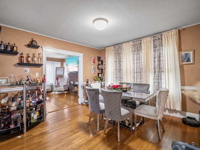 86 Parkland Ave, Lynn, MA 01904