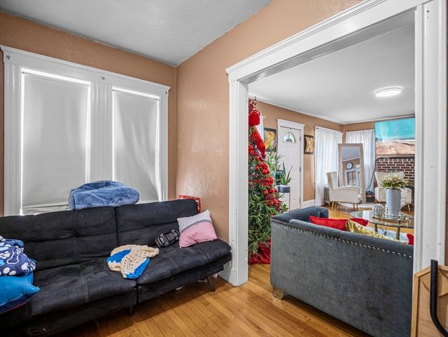 86 Parkland Ave, Lynn, MA 01904