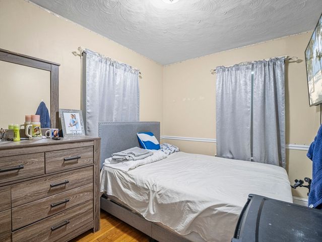 86 Parkland Ave, Lynn, MA 01904