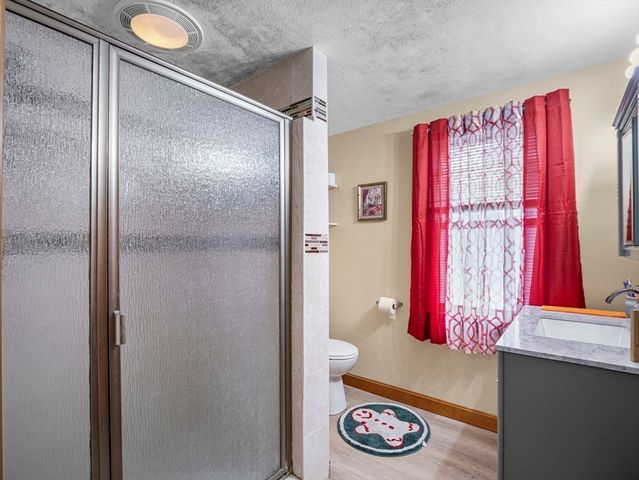 86 Parkland Ave, Lynn, MA 01904