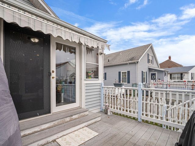 86 Parkland Ave, Lynn, MA 01904