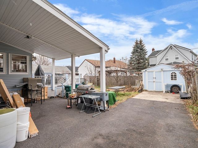 86 Parkland Ave, Lynn, MA 01904