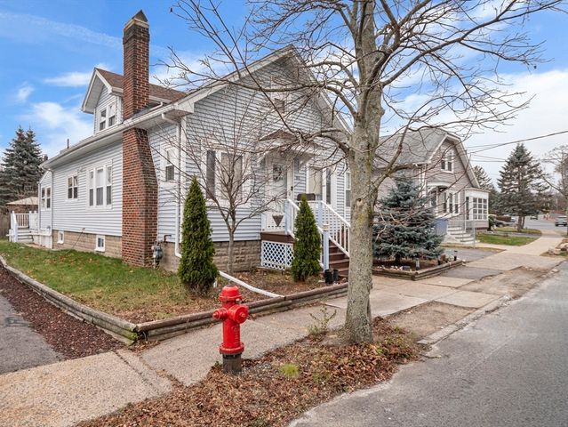 86 Parkland Ave, Lynn, MA 01904