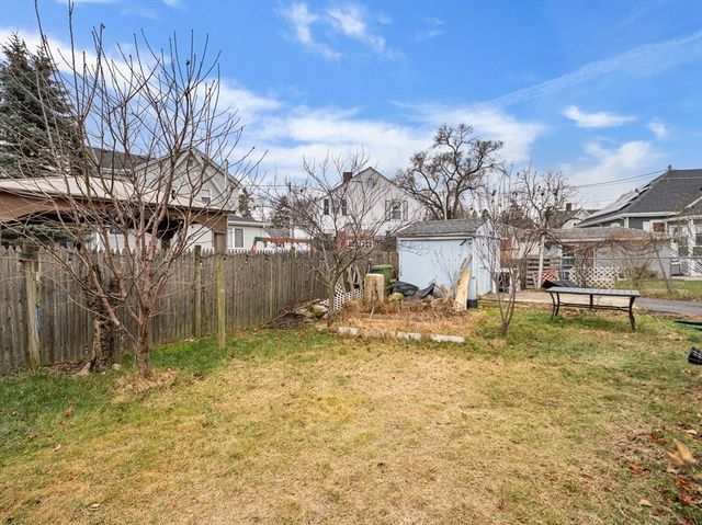 86 Parkland Ave, Lynn, MA 01904