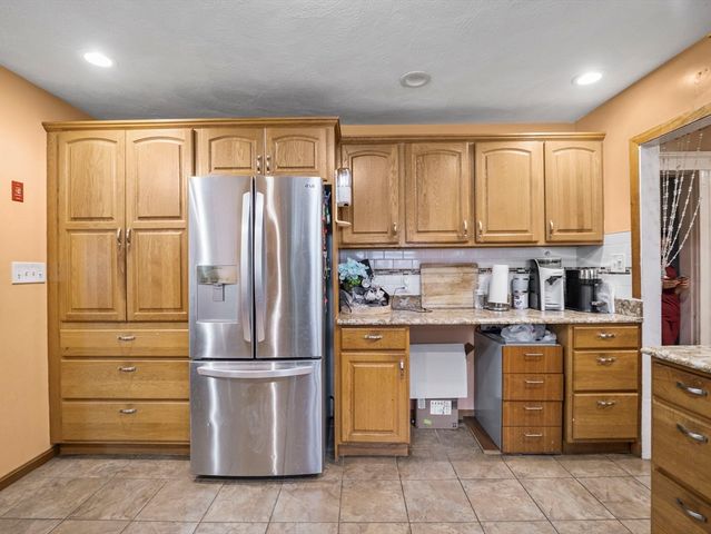 86 Parkland Ave, Lynn, MA 01904