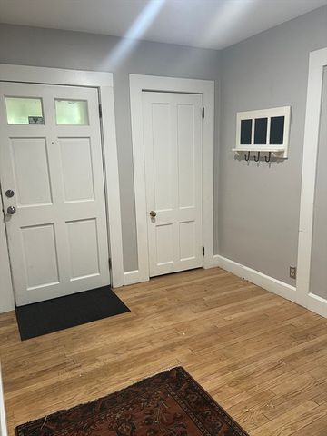 17-19 Barrett St, Northampton, MA 01060