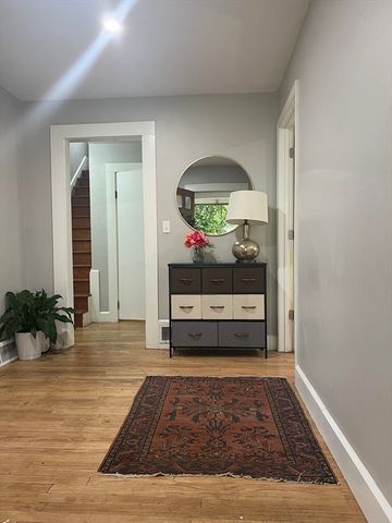 17-19 Barrett St, Northampton, MA 01060