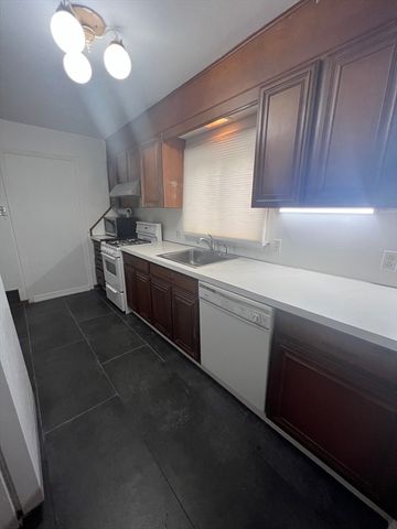 17-19 Barrett St, Northampton, MA 01060