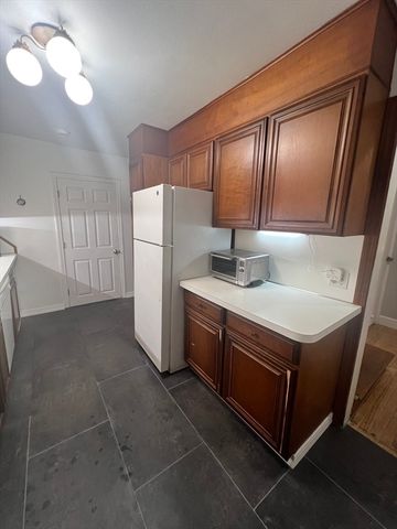 17-19 Barrett St, Northampton, MA 01060