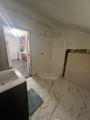17-19 Barrett St, Northampton, MA 01060