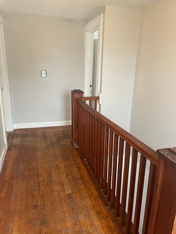 17-19 Barrett St, Northampton, MA 01060