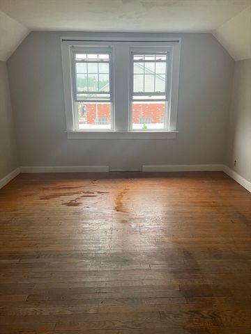 17-19 Barrett St, Northampton, MA 01060