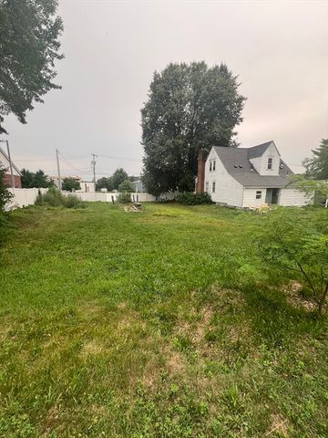 17-19 Barrett St, Northampton, MA 01060