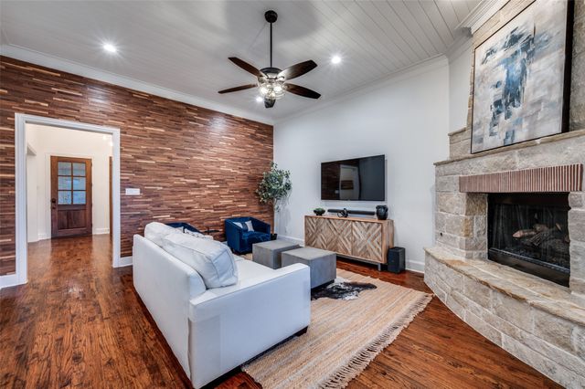 3329 Lochside, The Colony, TX 75056