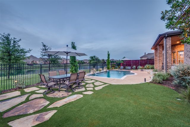 3329 Lochside, The Colony, TX 75056