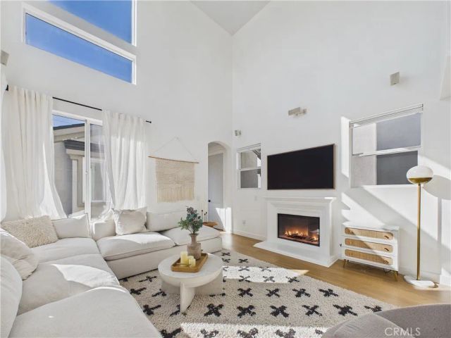 1201 Delaware Street, Huntington Beach, CA 92648